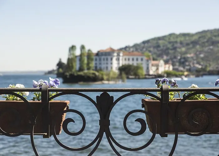 ホテル Ristorante Il Verbano